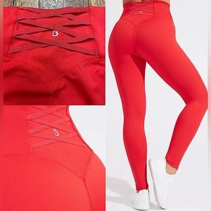 💕BuffBunny Amor Legging in the color Salsa Red